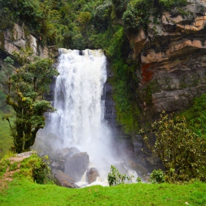 Cascada de Nemusten en Sueva
