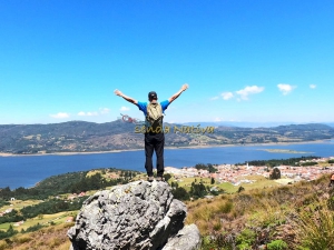 Cerros y embalse de Tominé